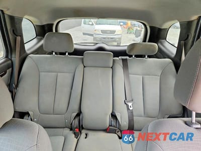 Zdjęcie 10 z 13 samochodu: 2010 HYUNDAI SANTA FE GLS VIN:5NMSG3ABXAH387972 - miniatura
