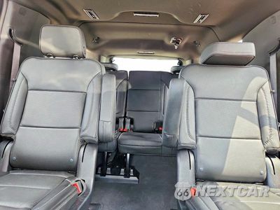 Zdjęcie 10 z 13 samochodu: 2023 GMC YUKON XL DENALI VIN:1GKS1JKT4PR234154 - miniatura