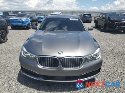 Piąte zdjęcie samochodu w środku: 2018 BMW 740 XE VIN:WBA7J2C57JG938386 - miniatura