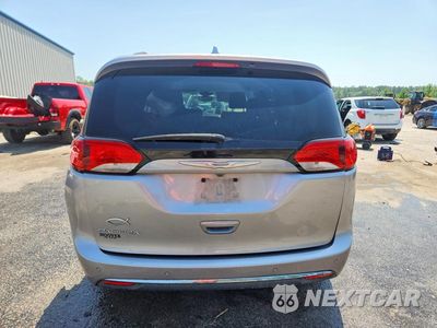Zdjęcie 6 z 13 samochodu: 2017 CHRYSLER PACIFICA TOURING L PLUS VIN:2C4RC1EG7HR543762 - miniatura