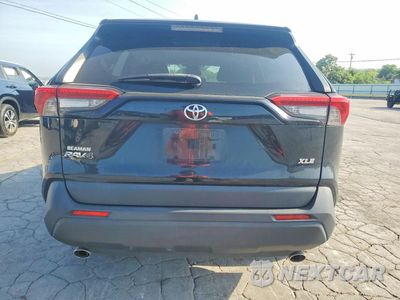 Zdjęcie 6 z 13 samochodu: 2019 TOYOTA RAV4 XLE VIN:JTMW1RFV1KD004875 - miniatura