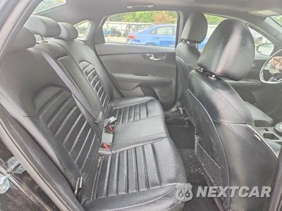 Zdjęcie 10 z 13 samochodu: 2024 KIA FORTE GT LINE VIN:3KPF54AD8RE808847 - miniatura