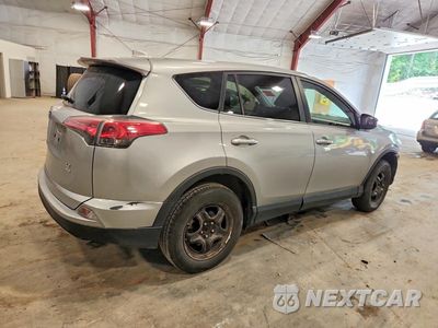 Trzecie zdjęcie samochodu z tyłu: 2018 TOYOTA RAV4 LE VIN:JTMBFREV4JJ200746 - miniatura