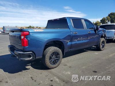 Trzecie zdjęcie samochodu z tyłu: 2020 CHEVROLET SILVERADO K1500 TRAIL BOSS CUSTOM VIN:3GCPYCEF0LG410268 - miniatura