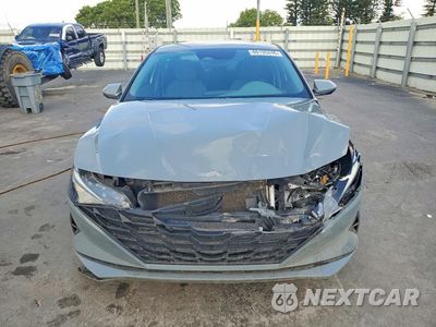 Piąte zdjęcie samochodu w środku: 2022 HYUNDAI ELANTRA SEL VIN:KMHLM4AG5NU339790 - miniatura