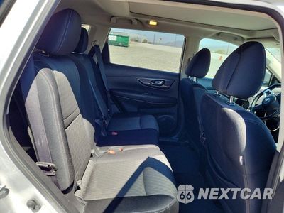 Zdjęcie 11 z 14 samochodu: 2017 NISSAN ROGUE SV VIN:JN8AT2MV7HW271440 - miniatura