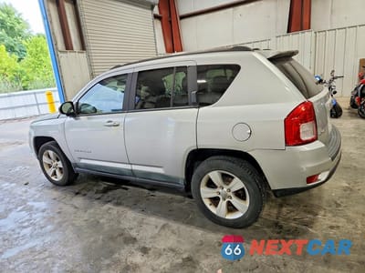 Drugie zdjęcie samochodu z przodu: 2011 JEEP COMPASS SPORT VIN:1J4NF1FB5BD251573 - miniatura