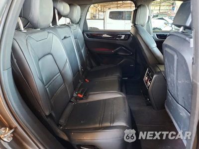 Zdjęcie 11 z 14 samochodu: 2019 PORSCHE CAYENNE VIN:WP1AA2AY3KDA13725 - miniatura