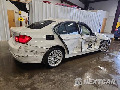 Trzecie zdjęcie samochodu z tyłu: 2015 BMW 328 XI SULEV VIN:WBA3B5C57FF959782 - miniatura