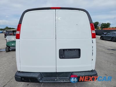 Zdjęcie 6 z 13 samochodu: 2020 CHEVROLET EXPRESS G2500 VIN:1GCWGAFP7L1276738 - miniatura