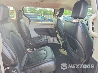 Zdjęcie 10 z 12 samochodu: 2018 CHRYSLER PACIFICA TOURING L VIN:2C4RC1BG4JR294816 - miniatura