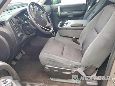 Zdjęcie 7 z 12 samochodu: 2009 GMC SIERRA K2500 SLE VIN:1GTHK59KX9E108074 - miniatura