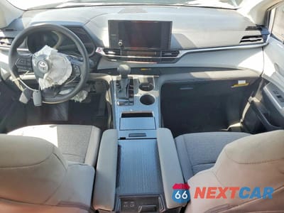 Zdjęcie 8 z 13 samochodu: 2026 TOYOTA SIENNA LE VIN:5TDKSKFC7TS231527 - miniatura