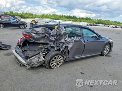 Trzecie zdjęcie samochodu z tyłu: 2018 TOYOTA CAMRY LE VIN:4T1B11HK3JU019617 - miniatura