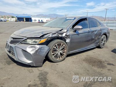 2018 TOYOTA CAMRY SE 4T1B11HK6JU646070 - główne zdjęcie licytacji z USA - miniatura