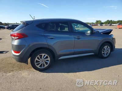 Trzecie zdjęcie samochodu z tyłu: 2017 HYUNDAI TUCSON SE VIN:KM8J3CA46HU550995 - miniatura