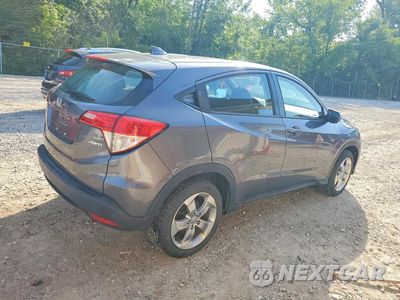 Trzecie zdjęcie samochodu z tyłu: 2019 HONDA HR-V LX VIN:3CZRU6H35KG704104 - miniatura
