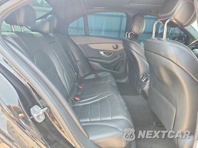 Zdjęcie 10 z 12 samochodu: 2019 MERCEDES-BENZ C 300 4MATIC VIN:55SWF8EB2KU284378 - miniatura