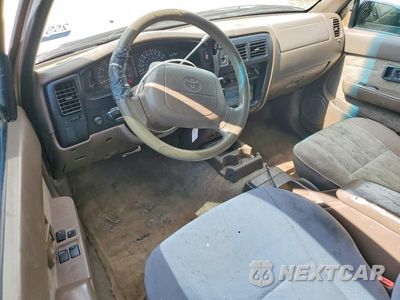 Zdjęcie 8 z 12 samochodu: 1999 TOYOTA TACOMA BASE VIN:4TAVL52N6XZ417062 - miniatura