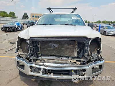Piąte zdjęcie samochodu w środku: 2019 FORD F150 SUPERCREW VIN:1FTFW1E44KKF02818 - miniatura