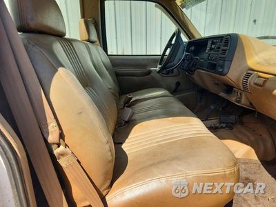 Zdjęcie 10 z 12 samochodu: 1995 GMC SIERRA K2500 VIN:1GTFK24K8SZ505469 - miniatura