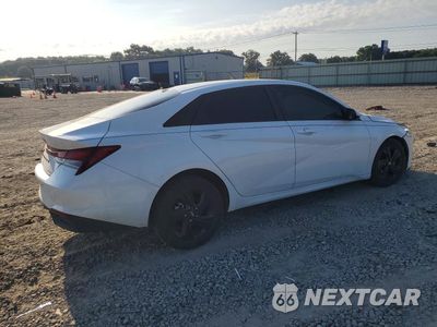 Trzecie zdjęcie samochodu z tyłu: 2021 HYUNDAI ELANTRA SEL VIN:5NPLS4AG0MH031297 - miniatura