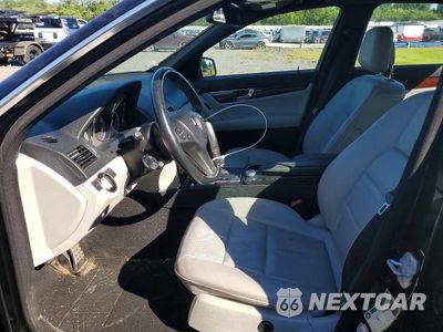 Zdjęcie 7 z 12 samochodu: 2011 MERCEDES-BENZ C 300 4MATIC VIN:WDDGF8BB0BR163407 - miniatura