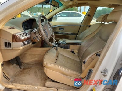 Zdjęcie 7 z 12 samochodu: 2007 BMW 750 I VIN:WBAHL83597DT07540 - miniatura