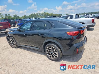 Drugie zdjęcie samochodu z przodu: 2026 BMW X2 XDRIVE28I VIN:WBX63GM02T5406425 - miniatura