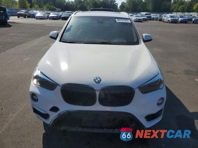 Piąte zdjęcie samochodu w środku: 2019 BMW X1 XDRIVE28I VIN:WBXHT3C54K5L89219 - miniatura