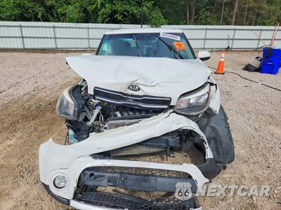 Piąte zdjęcie samochodu w środku: 2018 KIA SOUL + VIN:KNDJP3A57J7508390 - miniatura