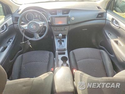 Zdjęcie 8 z 12 samochodu: 2019 NISSAN SENTRA S VIN:3N1AB7AP4KY265745 - miniatura