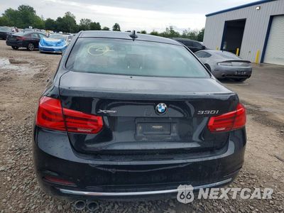Zdjęcie 6 z 12 samochodu: 2017 BMW 330 XI VIN:WBA8D9C36HA005921 - miniatura