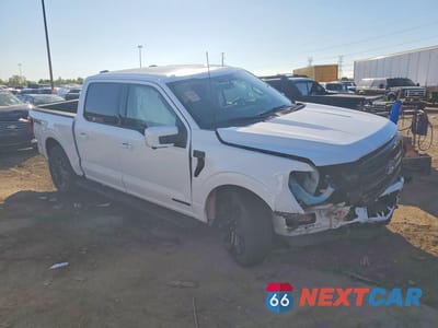 Czwarte zdjęcie samochodu z boku: 2026 FORD F150 LARIAT VIN:1FTFW5LD3TFA73739 - miniatura