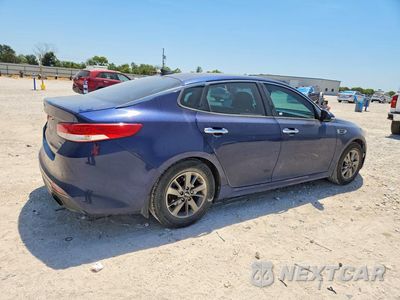 Trzecie zdjęcie samochodu z tyłu: 2016 KIA OPTIMA LX VIN:5XXGT4L13GG056668 - miniatura