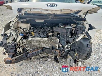 Zdjęcie 12 z 13 samochodu: 2015 KIA SOUL VIN:KNDJN2A22F7159247 - miniatura