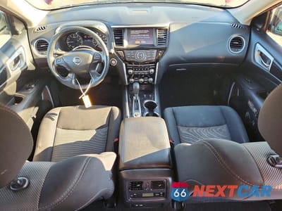 Zdjęcie 8 z 13 samochodu: 2019 NISSAN PATHFINDER SV VIN:5N1DR2MM0KC585871 - miniatura