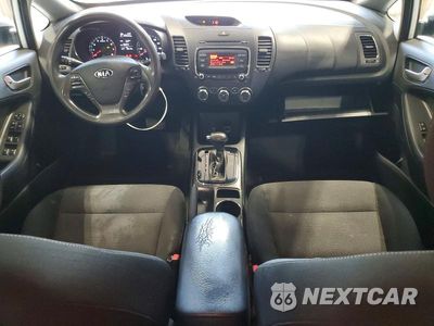 Zdjęcie 8 z 12 samochodu: 2018 KIA FORTE LX VIN:3KPFK4A72JE205626 - miniatura
