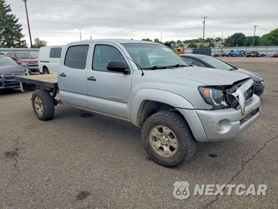 Czwarte zdjęcie samochodu z boku: 2011 TOYOTA TACOMA DOUBLE CAB LONG BED VIN:3TMMU4FN6BM024853 - miniatura