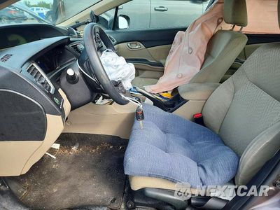 Zdjęcie 7 z 12 samochodu: 2015 HONDA CIVIC LX VIN:19XFB2F57FE284570 - miniatura