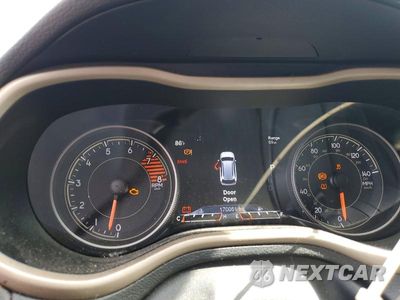 Zdjęcie 9 z 12 samochodu: 2017 JEEP CHEROKEE LIMITED VIN:1C4PJLDS4HD219413 - miniatura