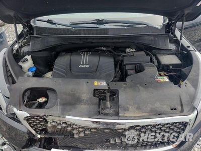 Zdjęcie 11 z 12 samochodu: 2018 KIA SORENTO SX V6 VIN:5XYPKDA51JG410473 - miniatura