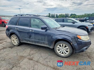 Czwarte zdjęcie samochodu z boku: 2012 SUBARU FORESTER 2.5X PREMIUM VIN:JF2SHBDC6CH446663 - miniatura