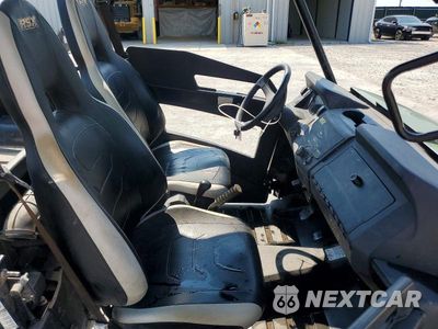 Piąte zdjęcie samochodu w środku: 2019 JOHN DEERE RSX860M UTILITY VEHICLE VIN:1M0R860MLKM021134 - miniatura