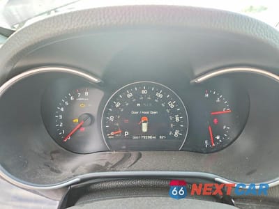 Zdjęcie 9 z 13 samochodu: 2014 KIA SORENTO SX VIN:5XYKW4A77EG480212 - miniatura