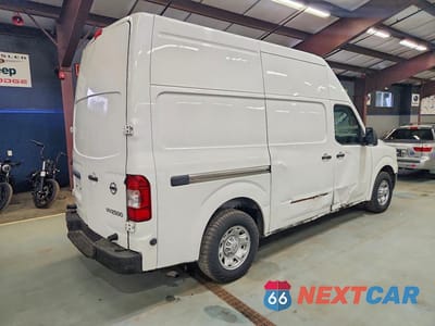 Trzecie zdjęcie samochodu z tyłu: 2020 NISSAN NV 2500 HD SV VIN:1N6BF0LY1LN806295 - miniatura