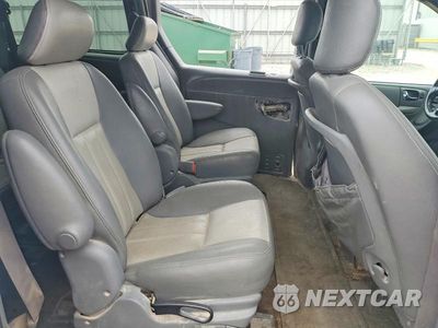 Zdjęcie 11 z 13 samochodu: 2004 DODGE GRAND CARAVAN SXT VIN:2D4GP44L34R563810 - miniatura