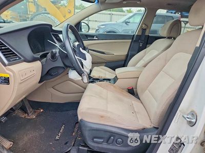 Zdjęcie 7 z 13 samochodu: 2018 HYUNDAI TUCSON VALUE VIN:KM8J33A25JU649229 - miniatura