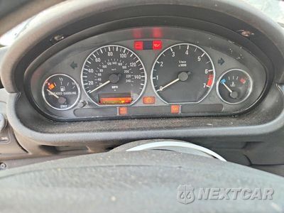 Zdjęcie 9 z 12 samochodu: 1997 BMW Z3 1.9 VIN:4USCH7325VLE05060 - miniatura