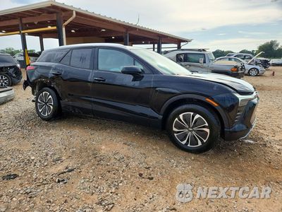 Czwarte zdjęcie samochodu z boku: 2024 CHEVROLET BLAZER 2LT VIN:3GNKDBRJ4RS227368 - miniatura